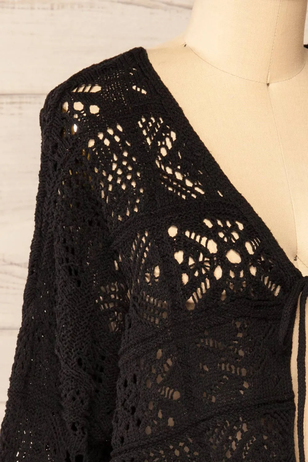 Ripson Black | Cropped Crochet Cardigan