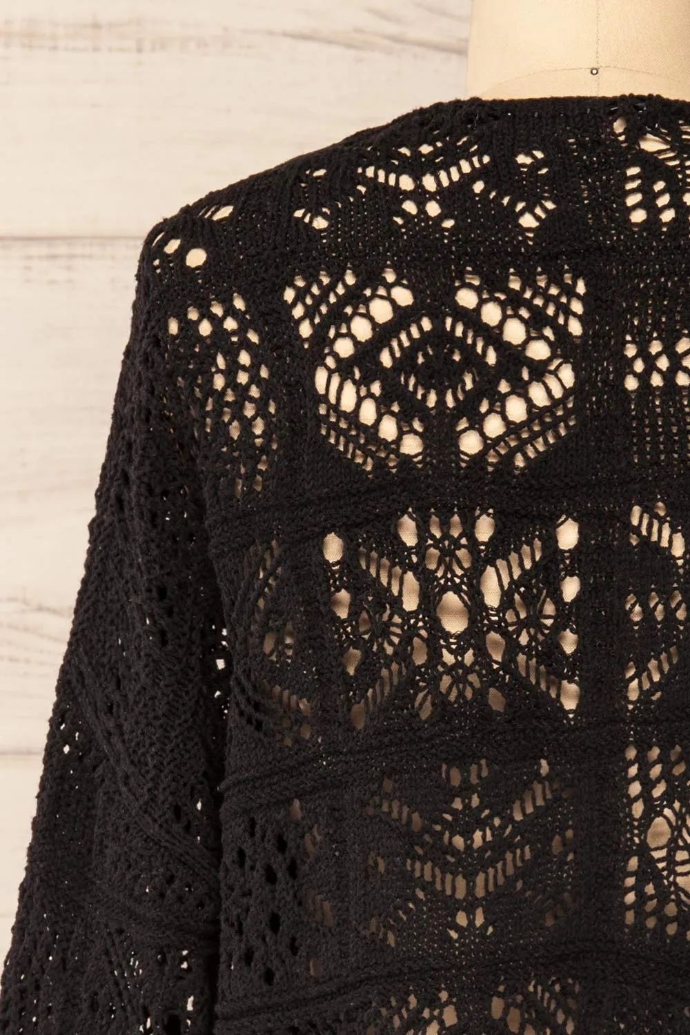 Ripson Black | Cropped Crochet Cardigan